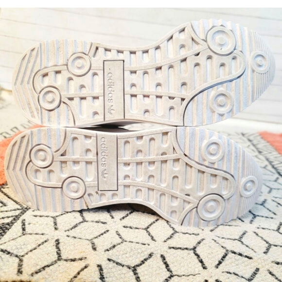 ADIDAS 2020 SL Andridge 'White Iridescent' Sneakers, sz 8 - Picture 10 of 13